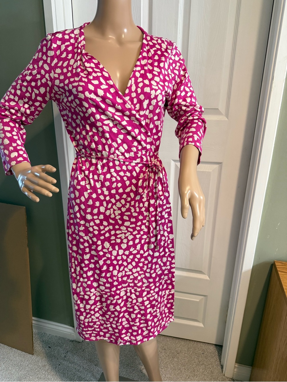 Diane Von Furstenberg New Julian Two Silk Wrap Dress 3/4 Sleeve Size 10 Pink
